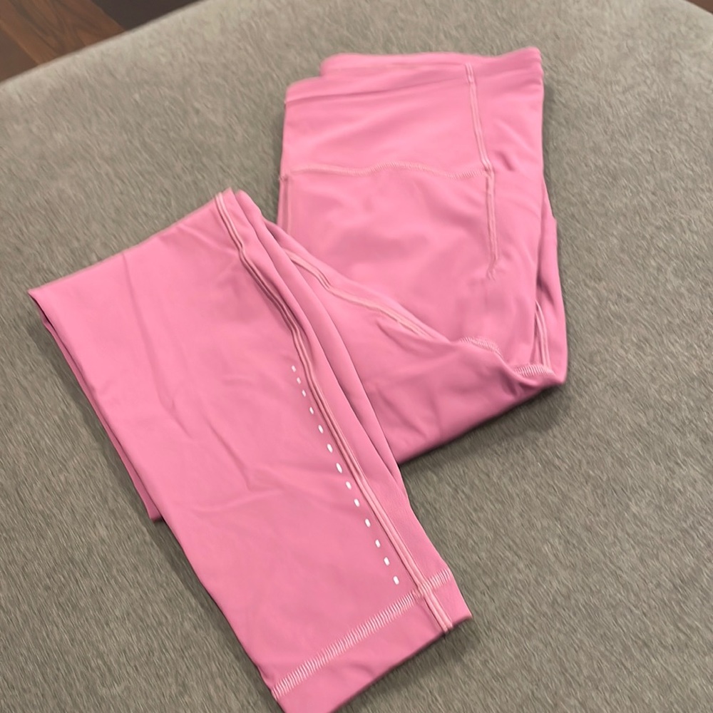 💕LULULEMON Athletics leggings-swift speed